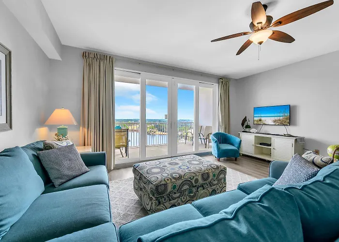 Laketown Wharf 1235