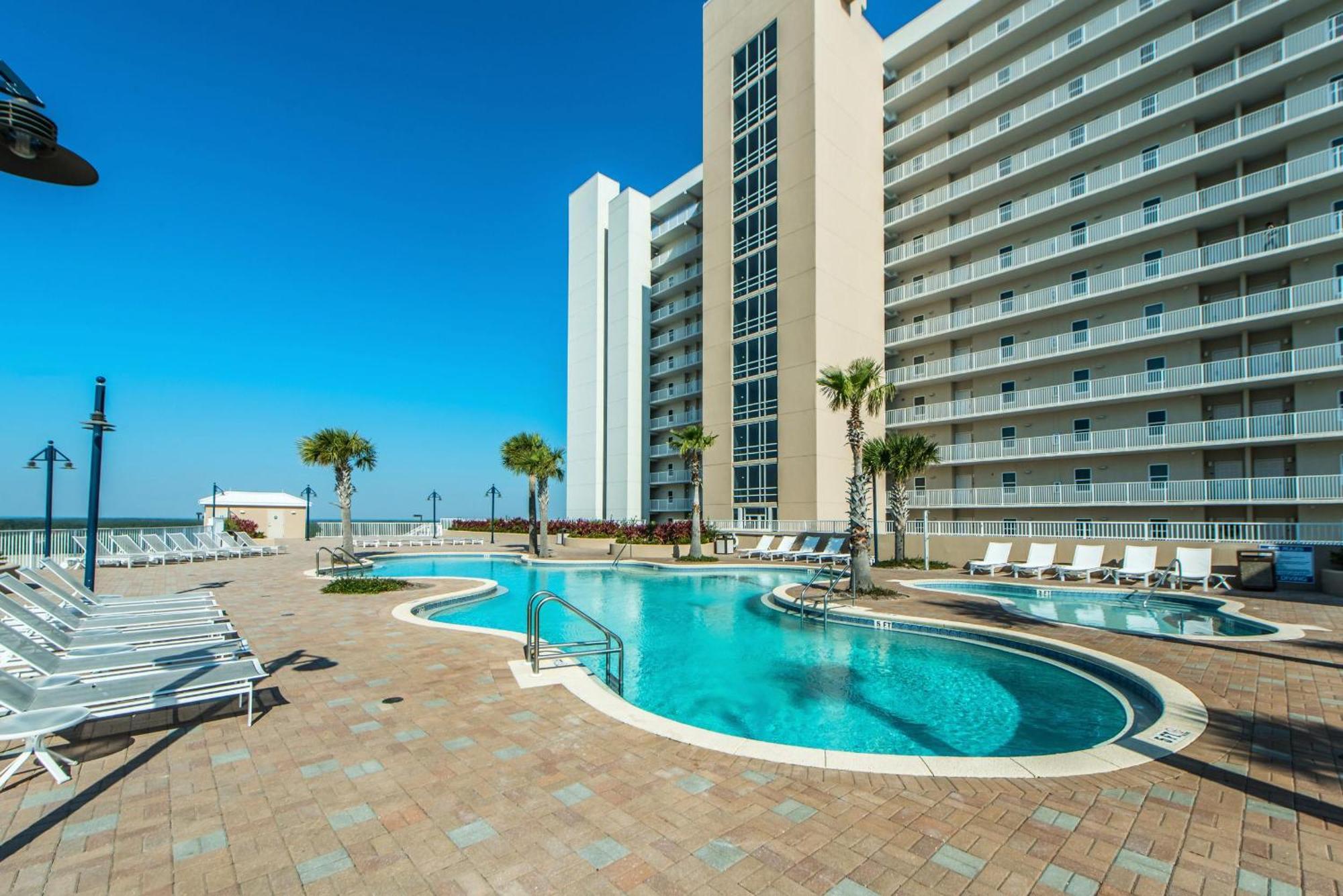Laketown Wharf 1235