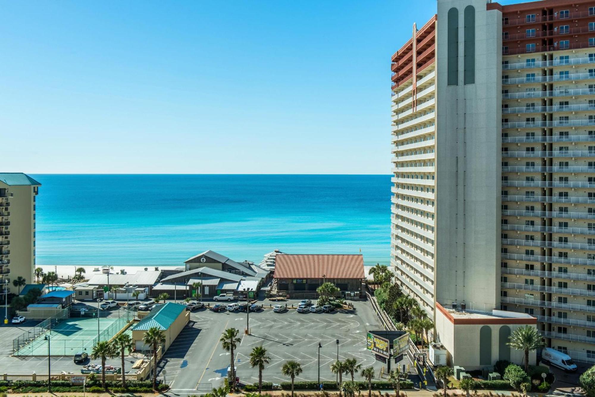 Laketown Wharf 1235